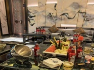 内江诚聘员工夜总会服务员，工资日结，为您提供便捷服务