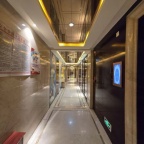 北京夜色霓虹下，高薪日结模特/服务员火热招募中